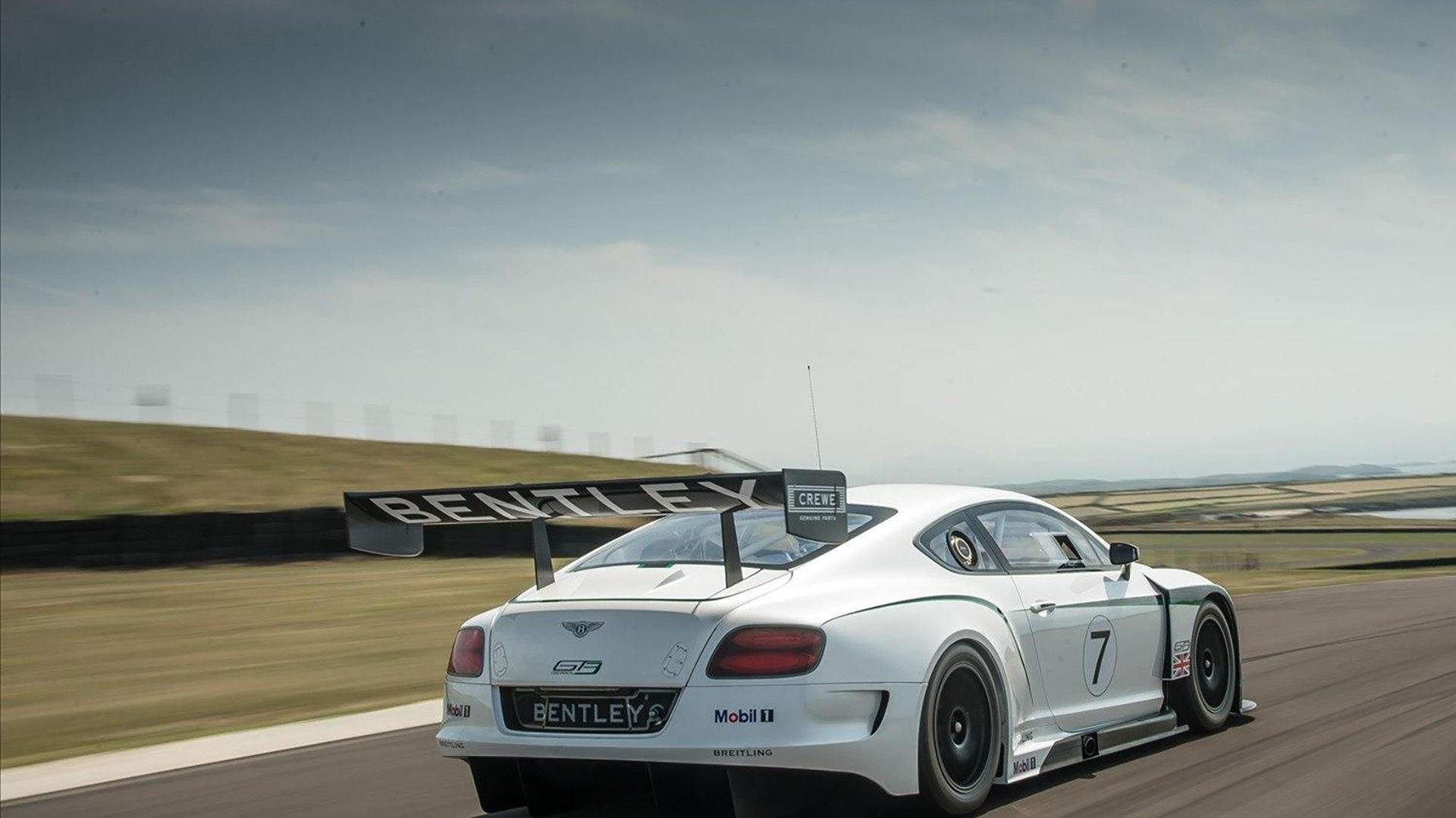 开云电竞-中国男篮持续扩大轮换深度保持体能优势，中国男篮换帅